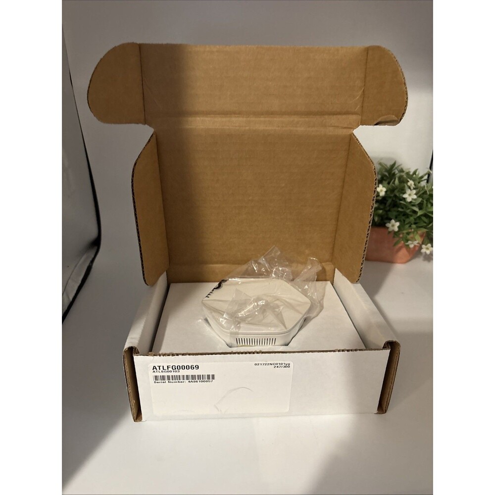 Breezeline Plume Broadband WiFi Extender Pod Plume Model B1A NIB NEW